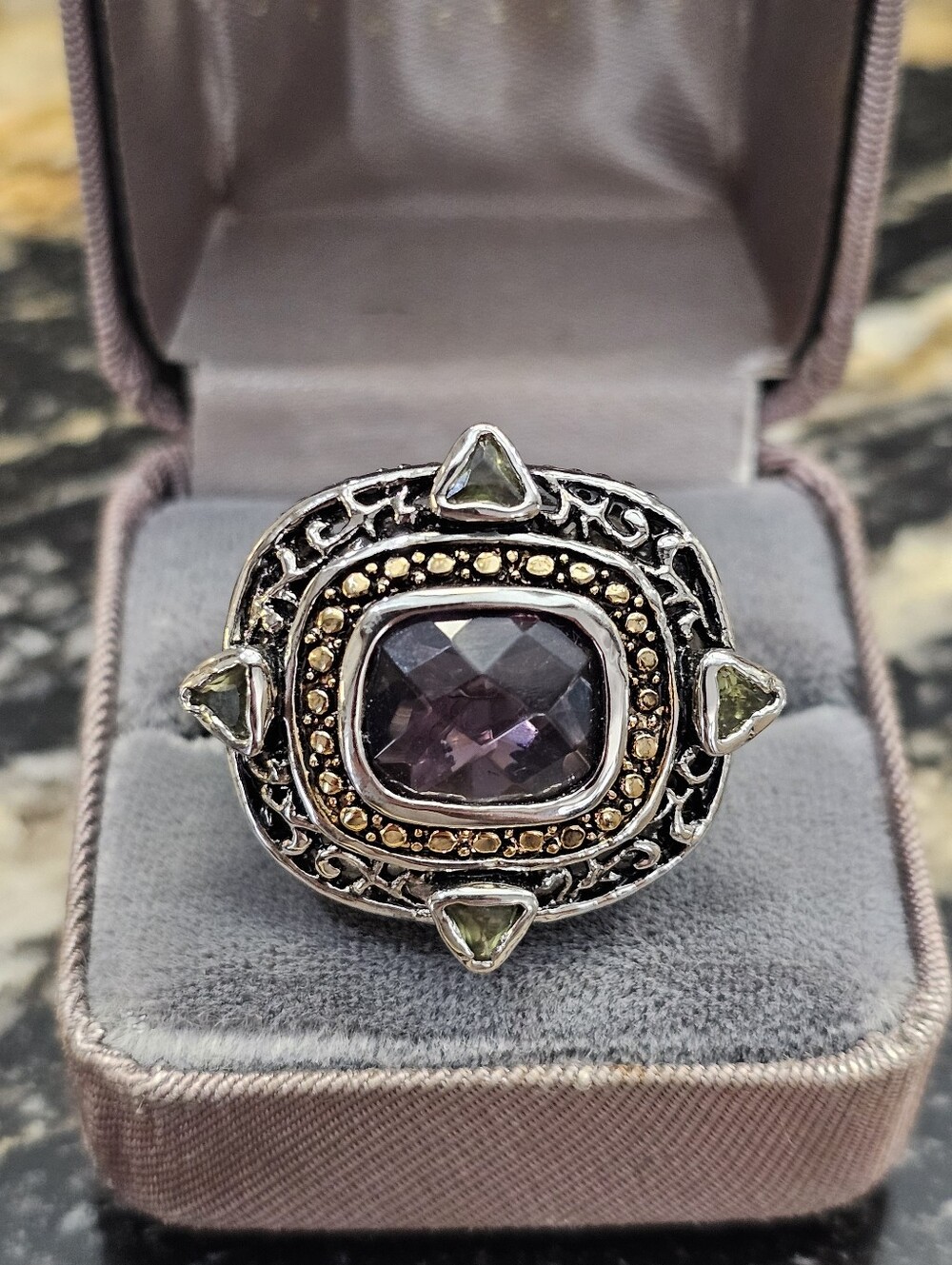 Ornate Silvertone Ring ~ Size 5.75